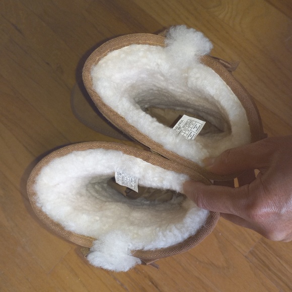 UGG Koolaburra Size US 8 Victoria Tall Women's Boot Excel. Cond. - Picture 12 of 16